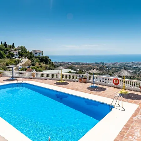 Apartment Luxurious & Elegant 3-bed - Pueblo Mijas