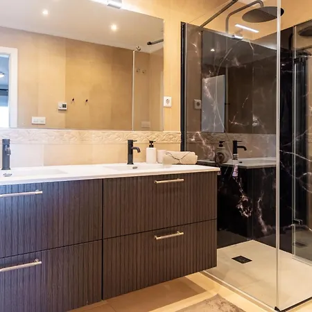 Luxurious & Elegant 3-bed - Pueblo
