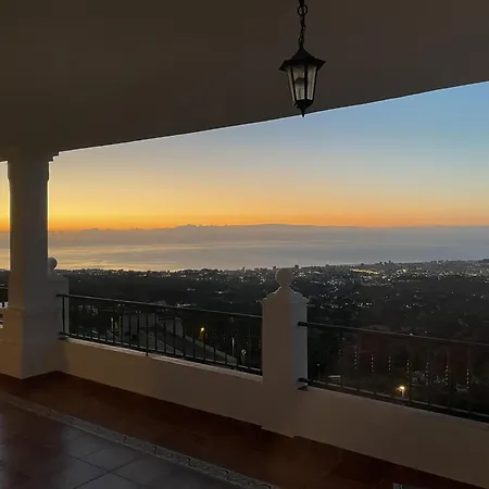 Apartment Luxurious & Elegant 3-bed - Pueblo *